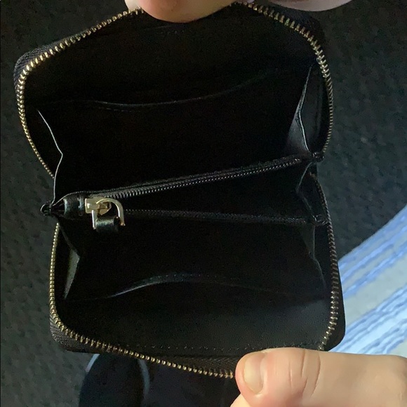 Kate Spade wallet - Picture 7 of 7